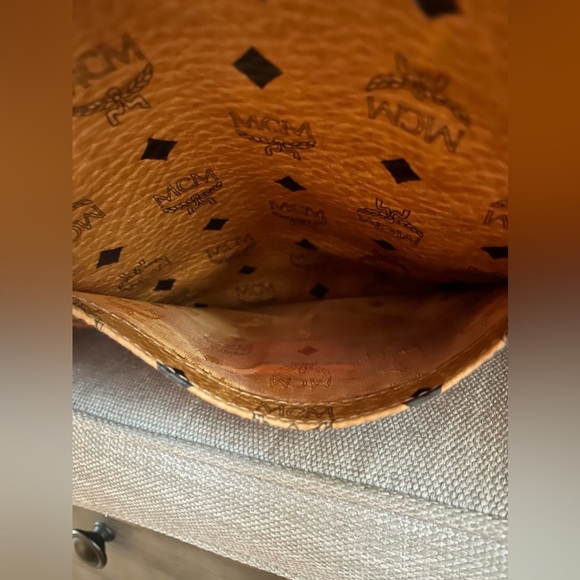 ⭐️COA⭐️ MCM VISETOS SHOPPER TOTE~MADE IN GERMANY~ ⚡️BEAUTIFUL VINTAGE BAG⚡️ - Picture 3 of 16